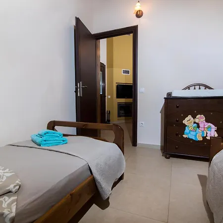 Rias Private House Hersonissos (Crete)